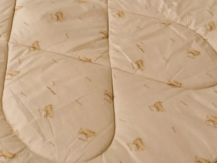 Одеяло "Овечья шерсть" зима п/э