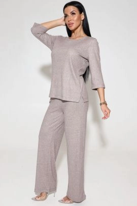 Костюм 094 бежевый последний размер