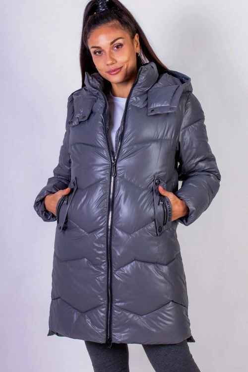 Зимняя куртка стеганная с капюшоном арт. 811